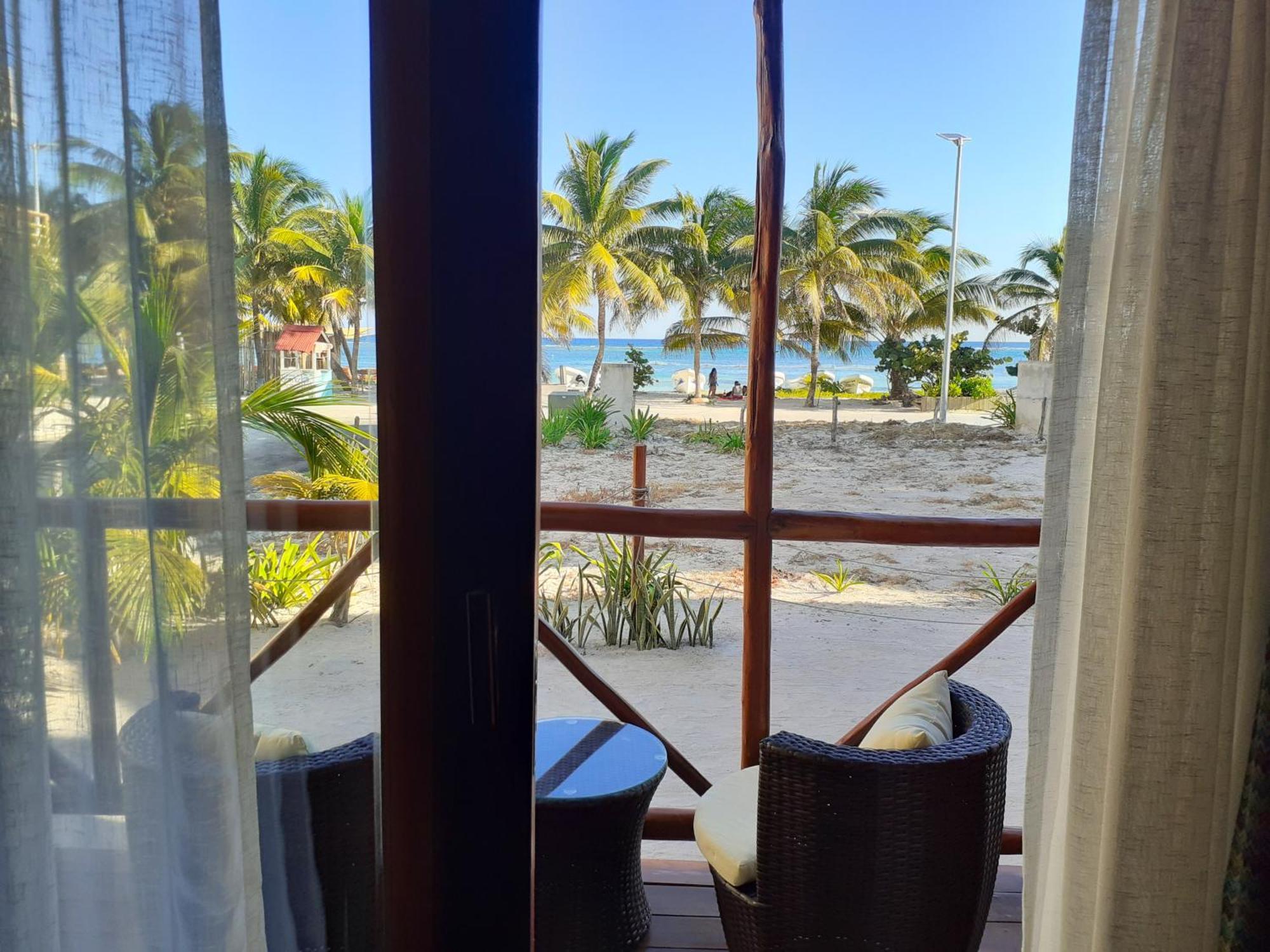 Palmeras De Mahahual Cabanas Номер фото